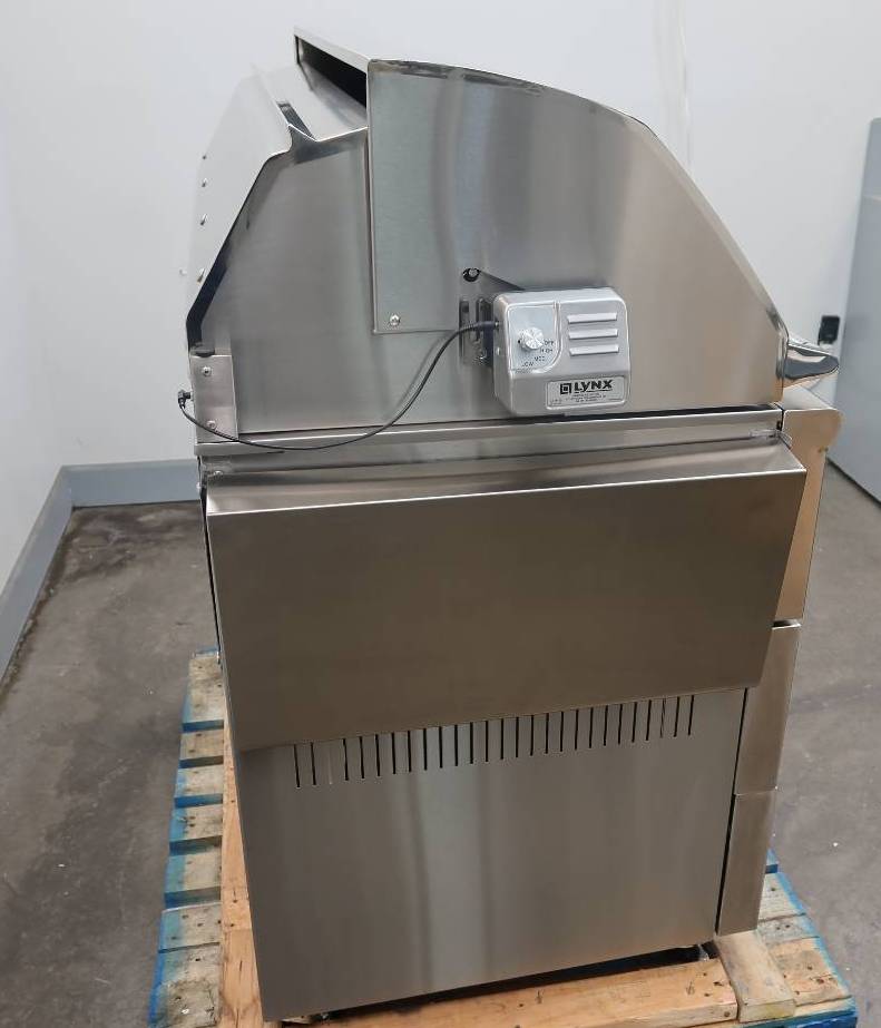 Lynx Professional Grill Series 42" 1 Trident Burner Freestanding Grill L42TRFLP