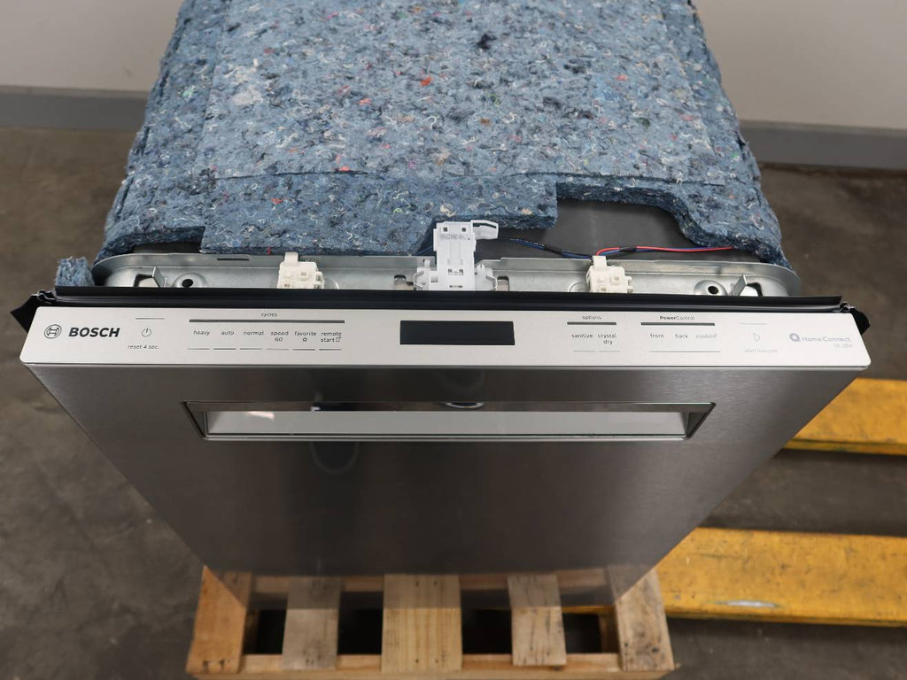 Bosch Benchmark Series 24" Stainless Integrated 38dBa Smart Dishwasher SHP9PCM5N
