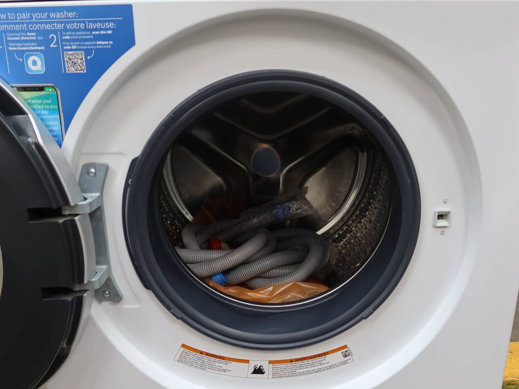 Bosch 500 Series 24" Compact Front Load 2.2 Cu. Ft  WHT Smart Washer WAW285H1UC