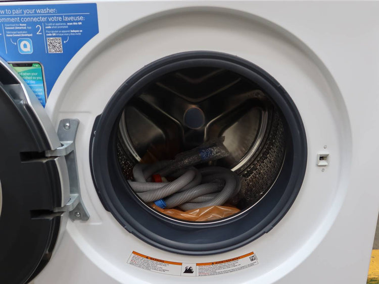 Bosch 500 Series 24" Compact Front Load 2.2 Cu. Ft  WHT Smart Washer WAW285H1UC