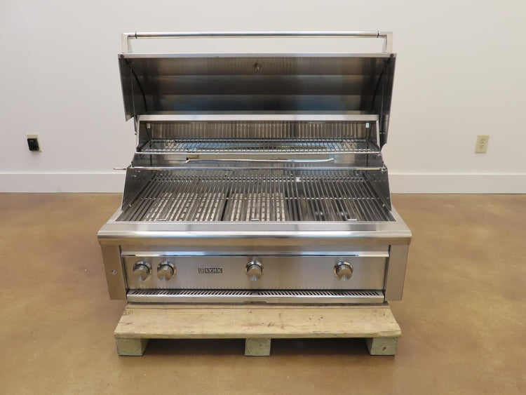 Lynx Professional Grill Series L42TRNG 42" Built-In Stainless Steel Grill Pics