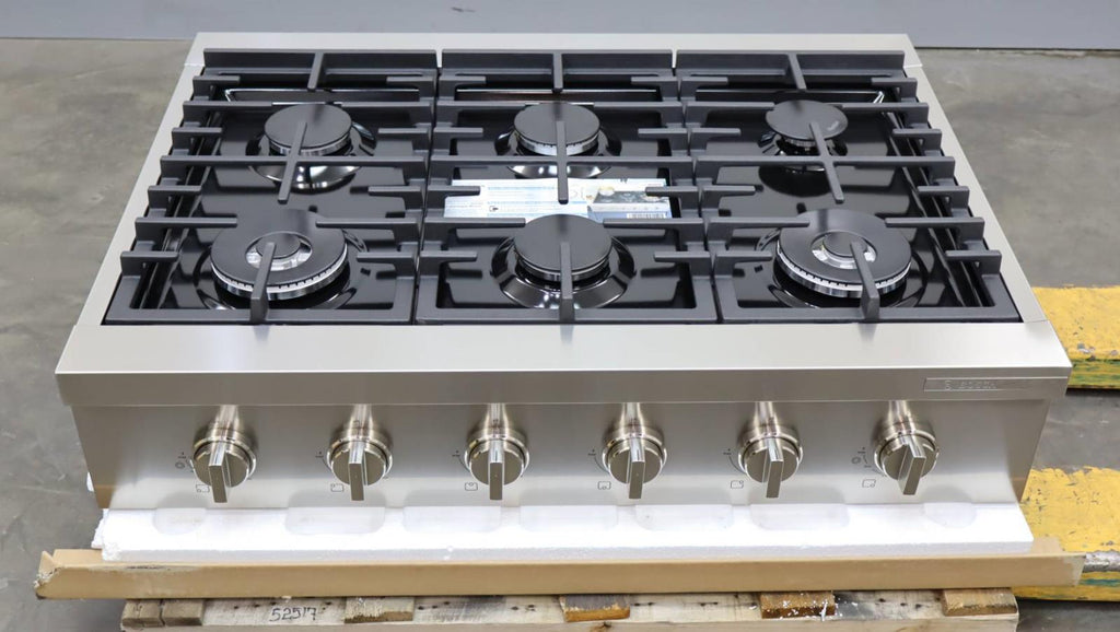 Bosch 36" 6 Sealed Burners Gas Slide-In 800 Series Stainless Rangetop RGM8658UC