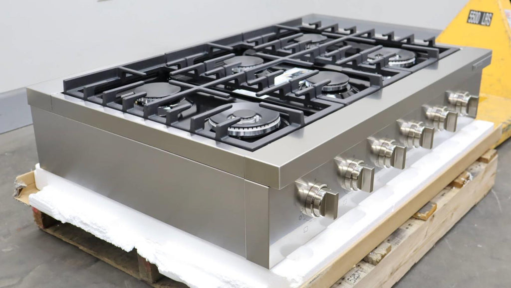 Bosch 36" 6 Sealed Burners Gas Slide-In 800 Series Stainless Rangetop RGM8658UC