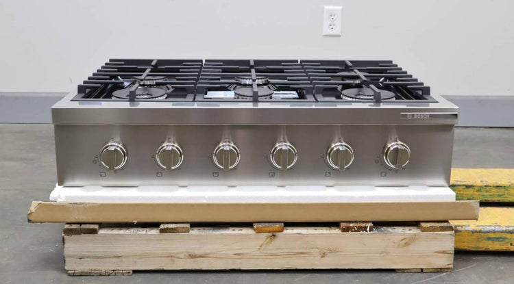 Bosch 36" 6 Sealed Burners Gas Slide-In 800 Series Stainless Rangetop RGM8658UC