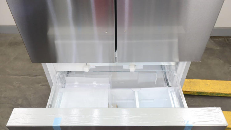 Bosch 36" LED 21 cu.ft. Smart French Door SS 800 Series Refrigerator B36CT80SNS