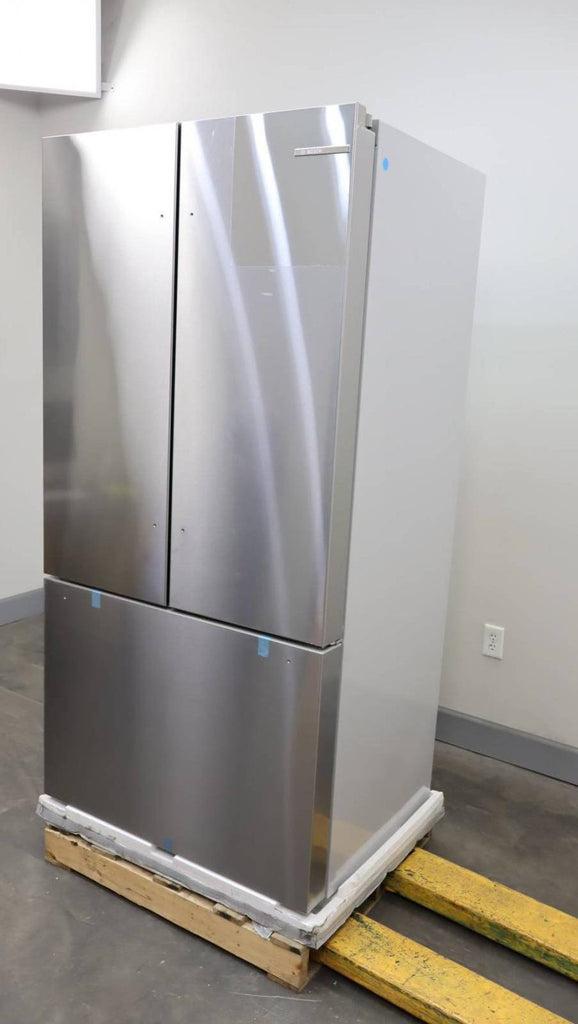 Bosch 36" LED 21 cu.ft. Smart French Door SS 800 Series Refrigerator B36CT80SNS