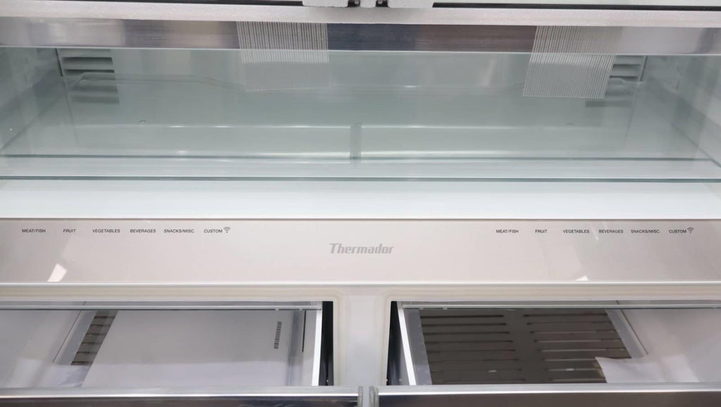 Thermador 36" Masterpiece Series Stainless 20.8 cu.ft Refrigerator T36FT810NS