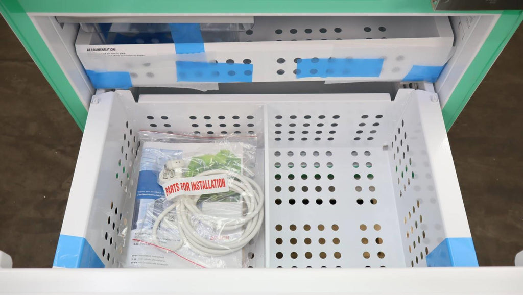Bosch Benchmark Series 30" Built-In Bottom Mount Smart Refrigerator B30IB905SP