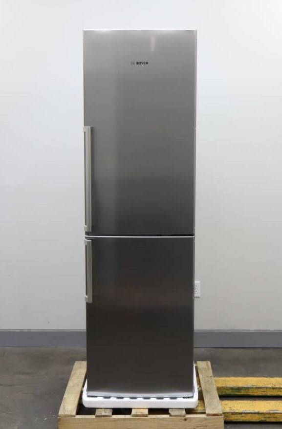 Bosch 500 Series 24" SS Counter Depth Bottom-Freezer Refrigerator B11CB50SSS