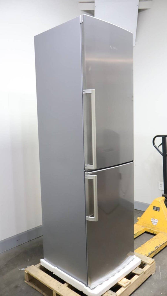 Bosch 500 Series 24" SS Counter Depth Bottom-Freezer Refrigerator B11CB50SSS
