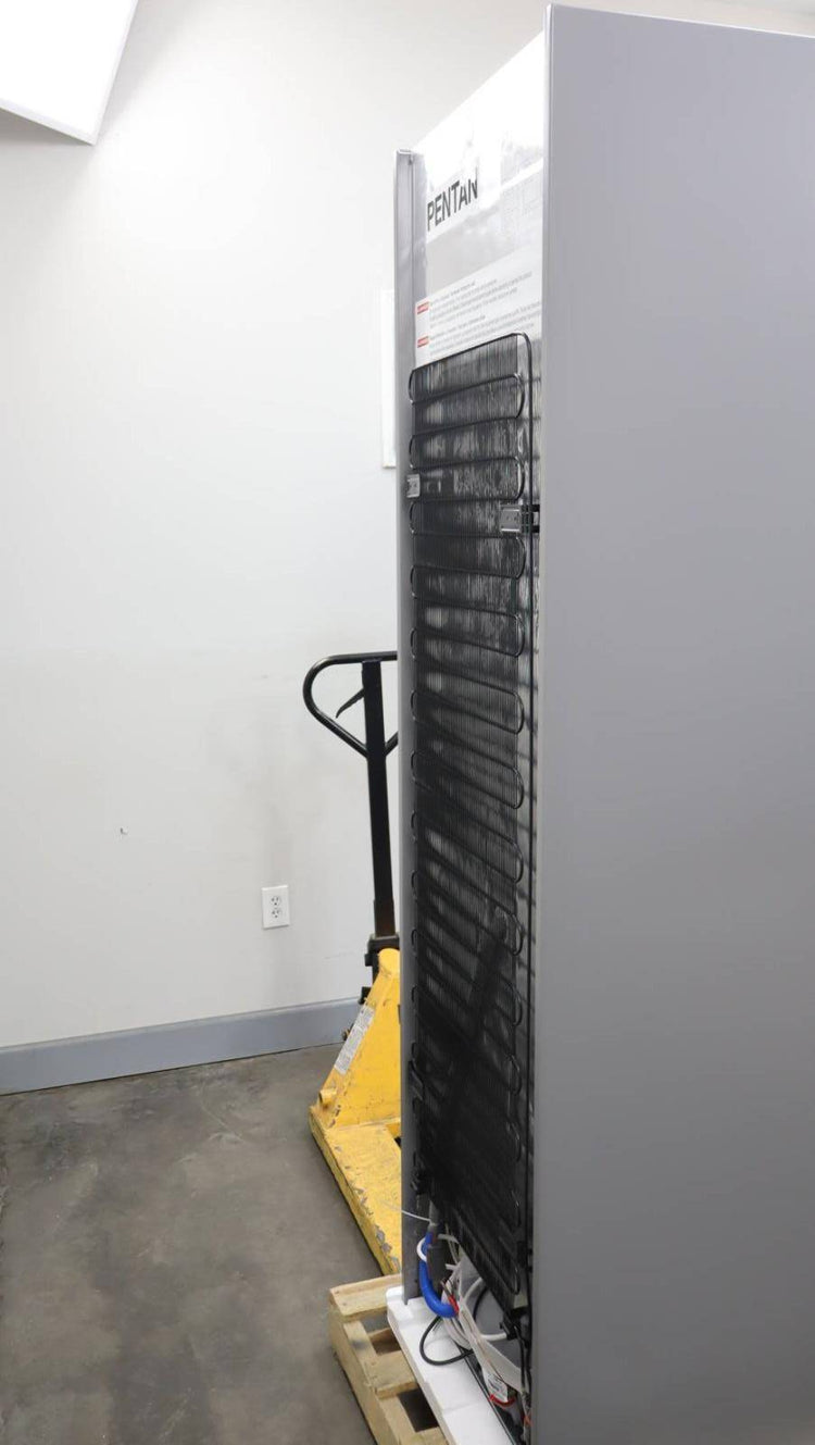 Bosch 500 Series 24" SS Counter Depth Bottom-Freezer Refrigerator B11CB50SSS
