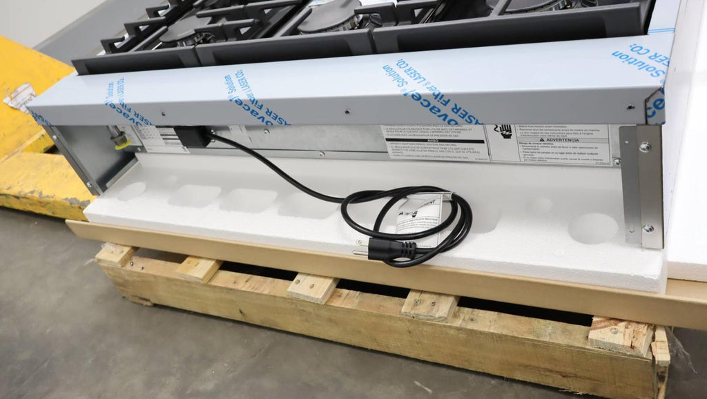 Bosch 800 Series 36" 6 Sealed Burners Gas Slide-In Stainless Cooktop RGM8658UC (4)