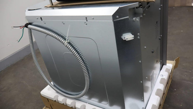 Gaggenau 30" 400 Series 4.5 Cu.Ft TFT Glass Front SS Single Oven BO481613