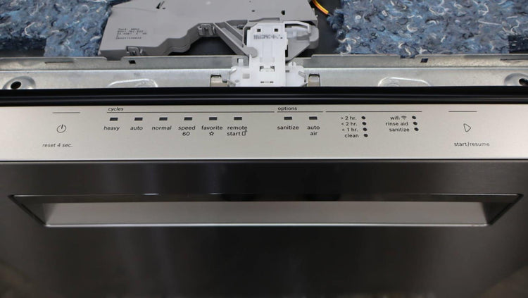 Bosch 24" 500 Series SS Fully Integrated Built-In 44 dBA Dishwasher SHP65CM5N