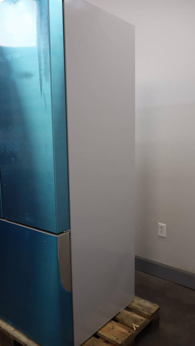 Thermador 36" French Door Smart SS Professional Series Refrigerator T36FT820NS