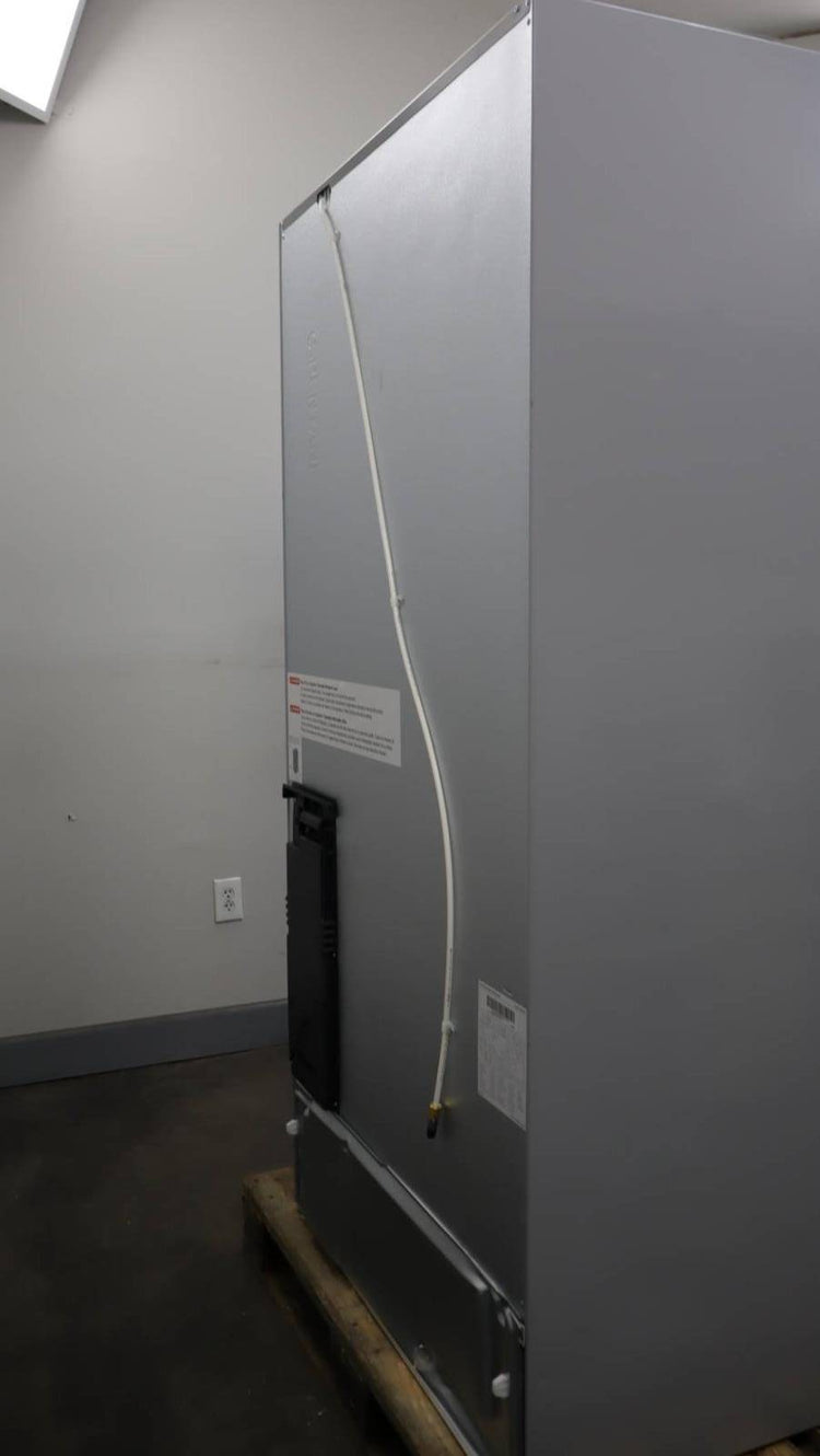 Thermador 36" French Door Smart SS Professional Series Refrigerator T36FT820NS