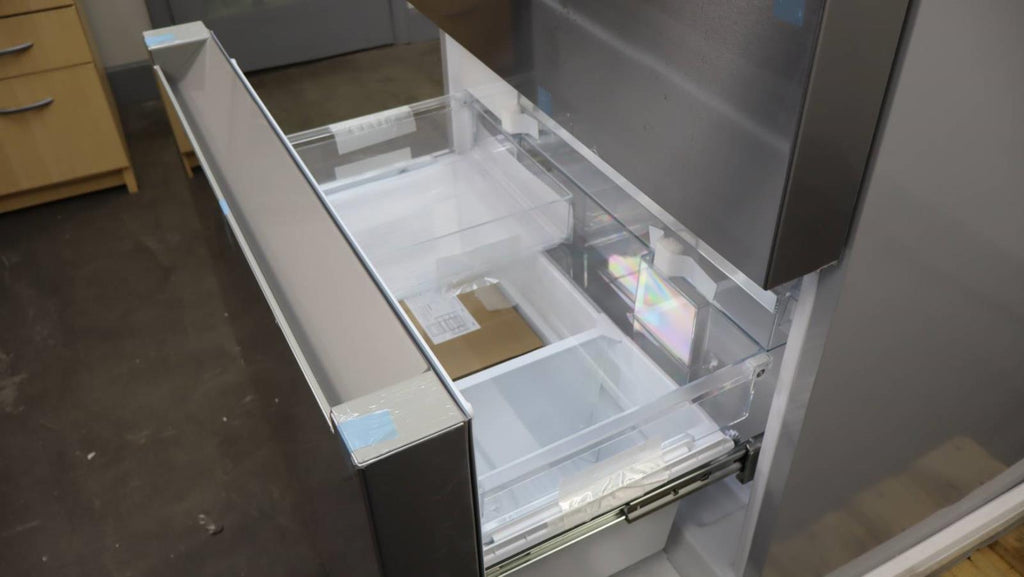 Bosch 36" 21 cu.Ft Home Connect French Door 800 Series Refrigerator B36CL80ENS