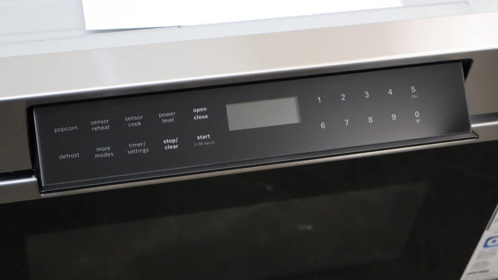 Bosch 30" 800 Series Tilt Display 1.2 Cu.Ft. Smart Microwave Drawer HMD8054UC