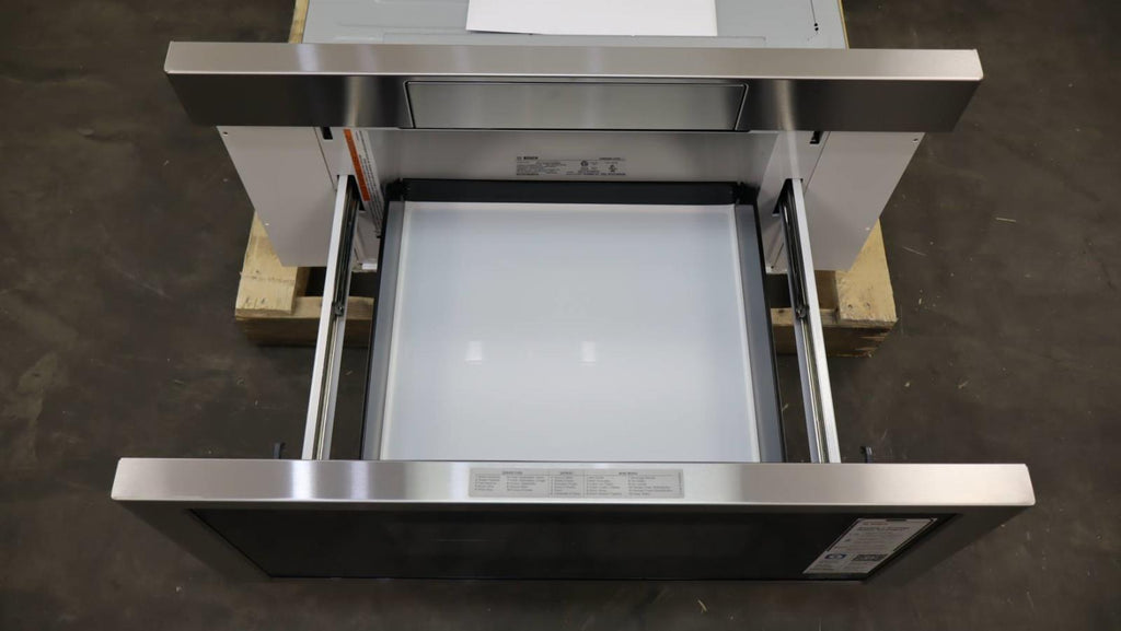 Bosch 30" 800 Series Tilt Display 1.2 Cu.Ft. Smart Microwave Drawer HMD8054UC