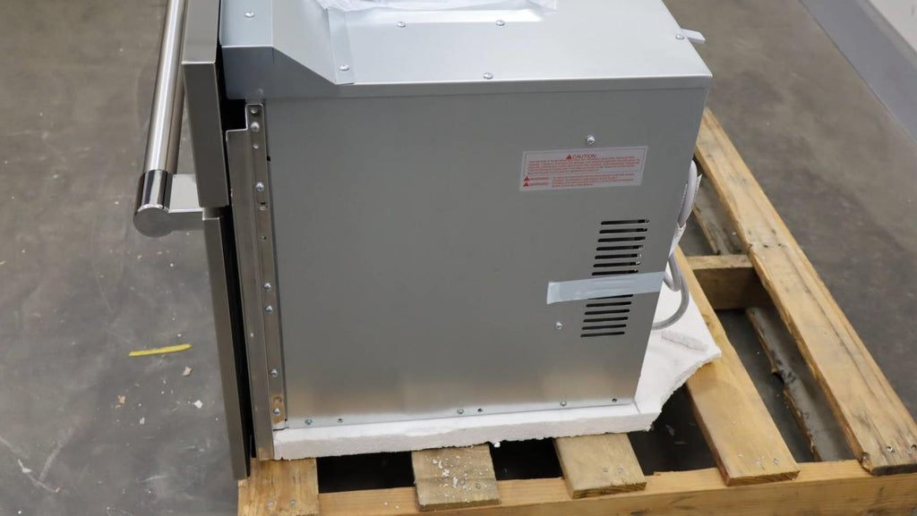 Thermador 30" SS 950w 1.6 Cu. Ft. Built In Professional Series Microwave MB30WP