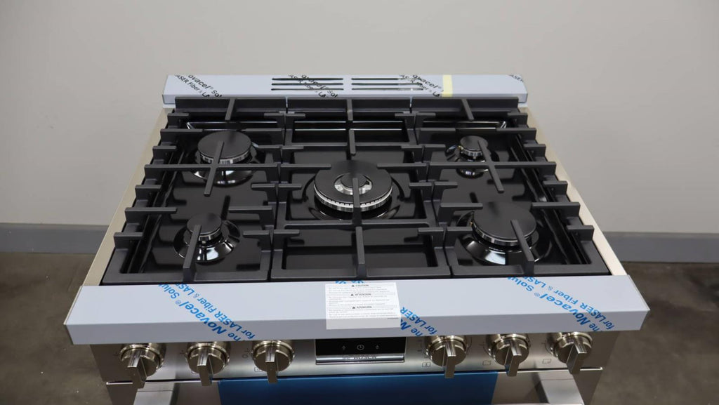 Bosch 30" 5 Burner 3.6 Cu.ft 800 Series SS Freestanding Gas Range HGS8055UC