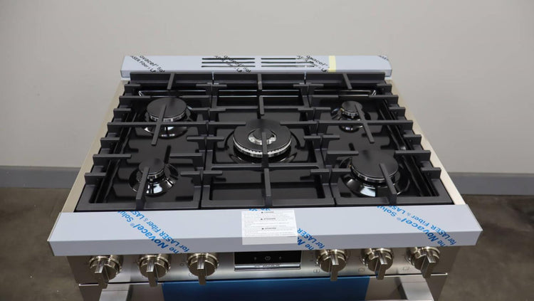 Bosch 30" 5 Burner 3.6 Cu.ft 800 Series SS Freestanding Gas Range HGS8055UC