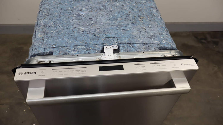 Bosch 24" SS Fully Integrated Built-In 800 Series Smart Dishwasher SHX78CM5N