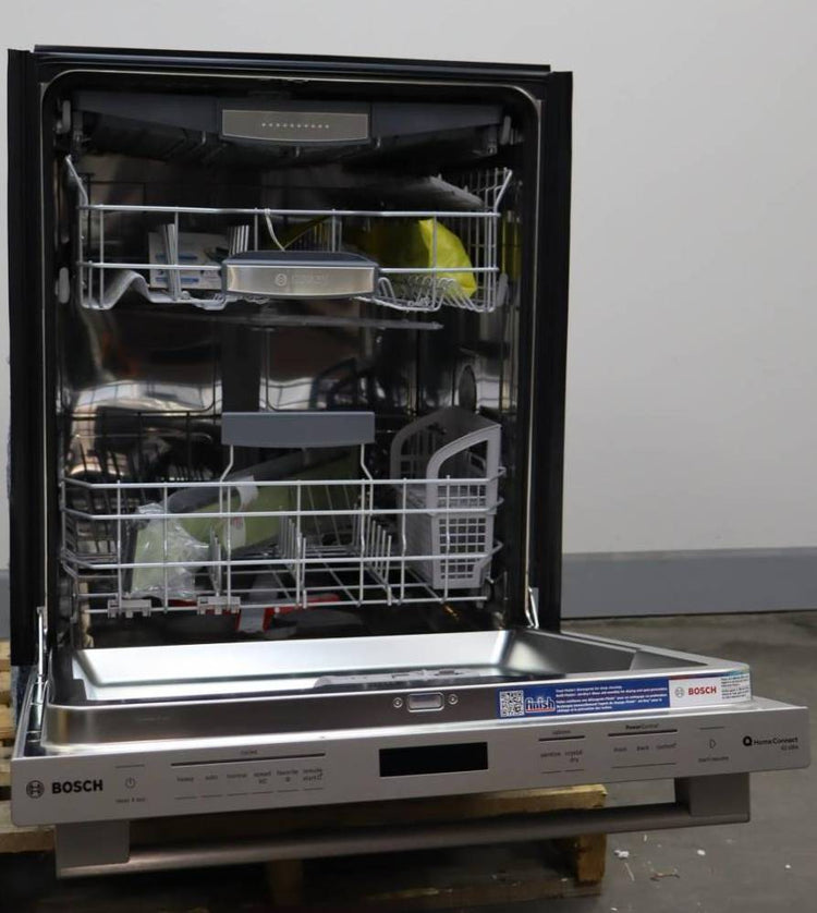 Bosch 24" SS Fully Integrated Built-In 800 Series Smart Dishwasher SHX78CM5N