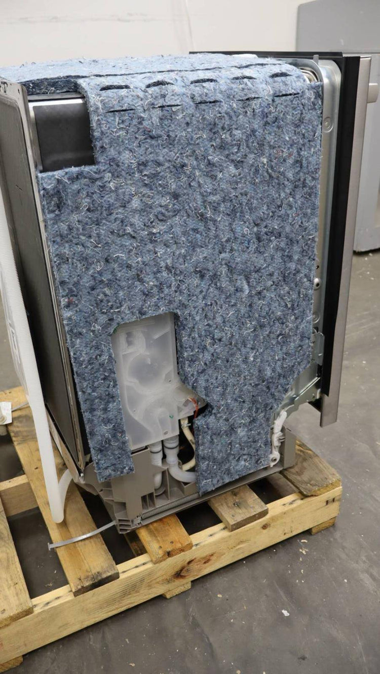 Bosch 24" SS Fully Integrated Built-In 800 Series Smart Dishwasher SHX78CM5N