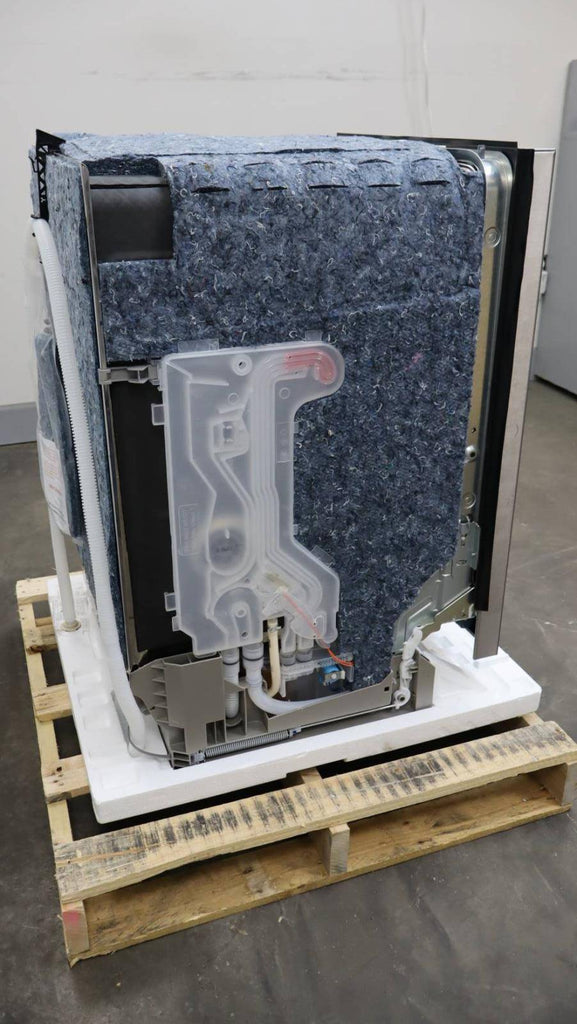 Bosch 24" 38dB Benchmark Series Stainless Integrated Smart Dishwasher SHP9PCM5N