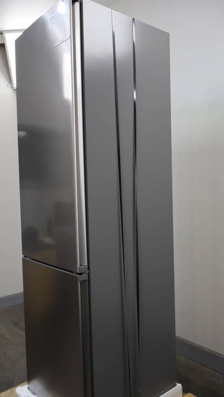 Bosch 800 Series 24" Freestanding Bottom Freezer Smart Refrigerator B24CB80ESS