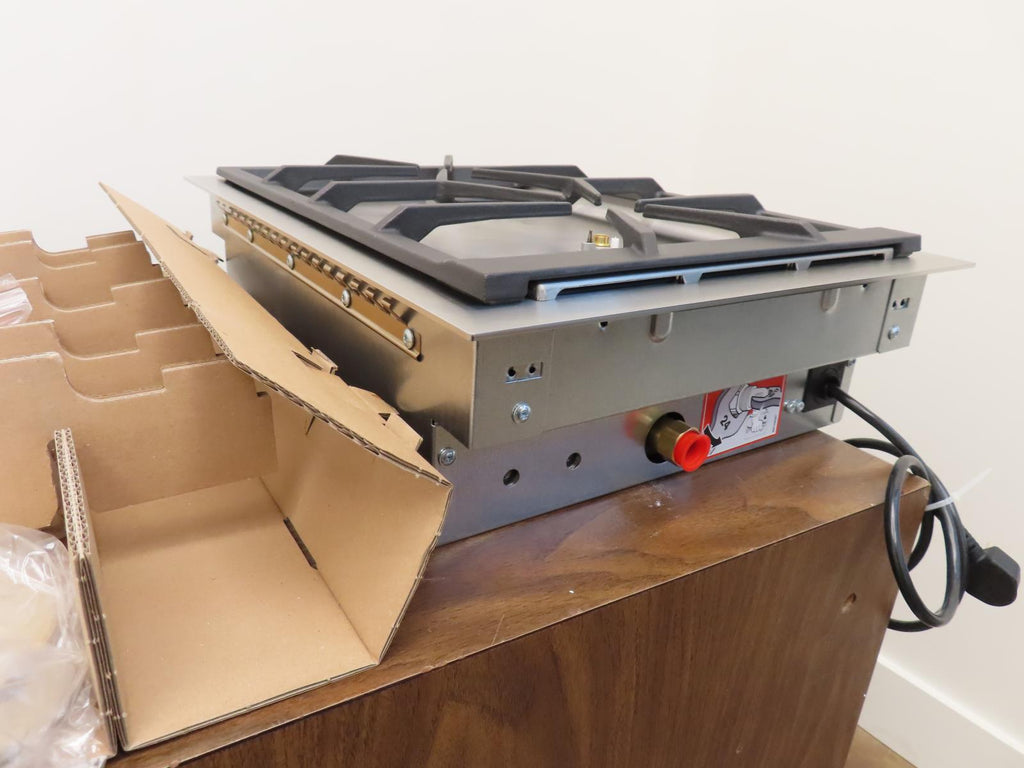 Gaggenau Vario 400 Series VG425211CA 15" Automatic Fast Ignition Gas Cooktop