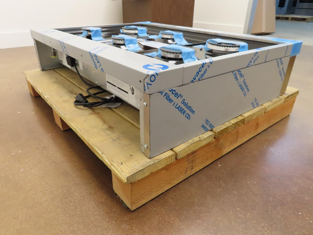 Bosch 800 Series RGM8658UC 36" 6 Sealed Burners Slide-In Gas S.Steel Rangetop