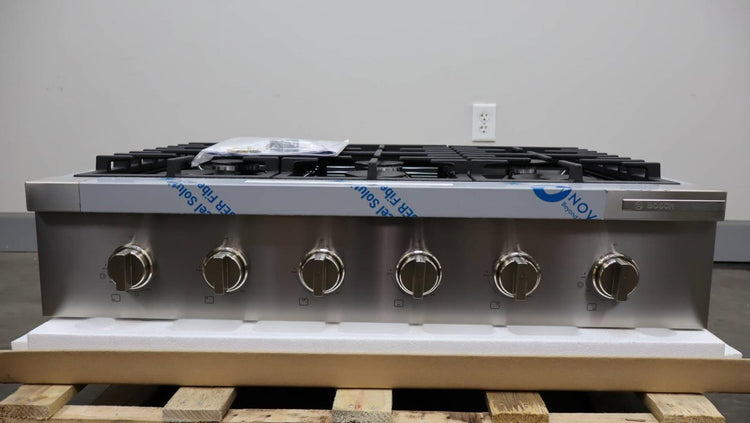Bosch 800 Series 36" Gas Rangetop Stainless Steel 6 Sealed Burners RGM8658UC