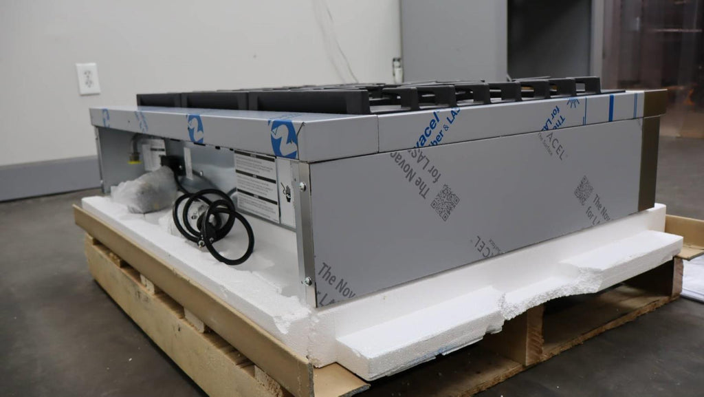 Bosch 800 Series 36" Gas Rangetop Stainless Steel 6 Sealed Burners RGM8658UC