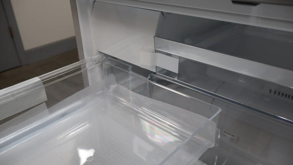 Bosch 36" LED 21 cu.ft. Smart French Door SS 800 Series Refrigerator B36CT80SNS