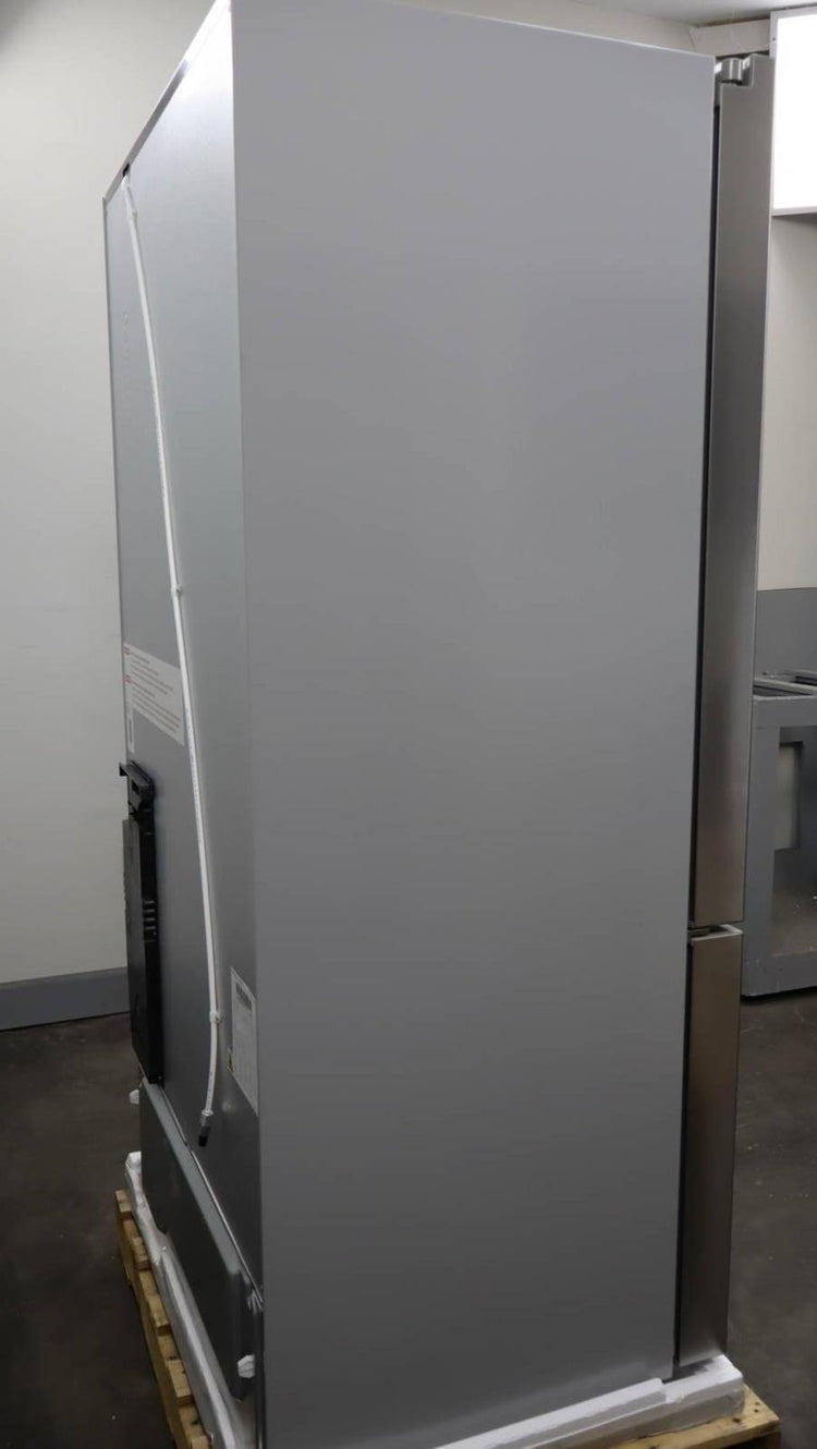 Bosch 36" LED 21 cu.ft. Smart French Door SS 800 Series Refrigerator B36CT80SNS