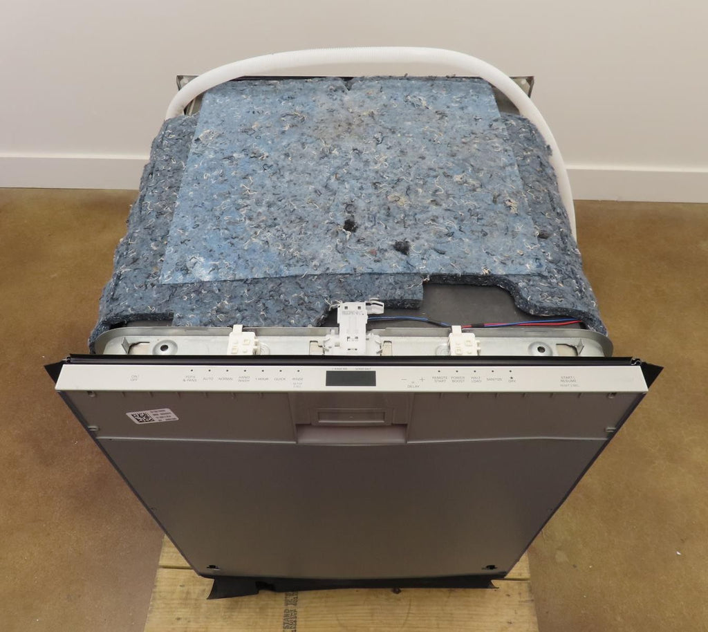 Thermador Sapphire Series 24" DWHD760CPR Smart Fully Integrated Dishwasher