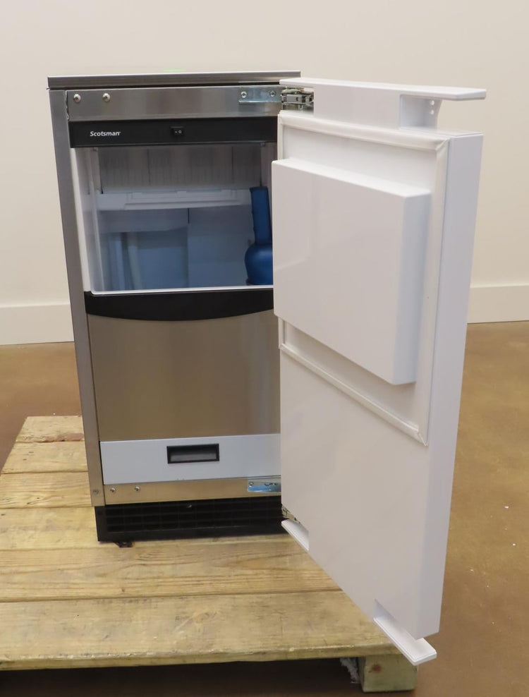 Scotsman SCCG30MA1SU 15" Undercounter Icemaker with 26 lbs. Ice Storage