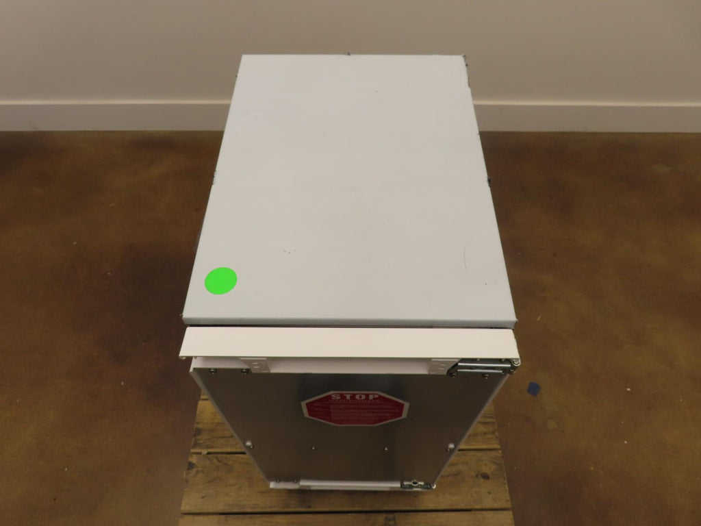 Scotsman SCCP30MA1SU 15 Inch Under Counter Panel Ready Ice Maker Images