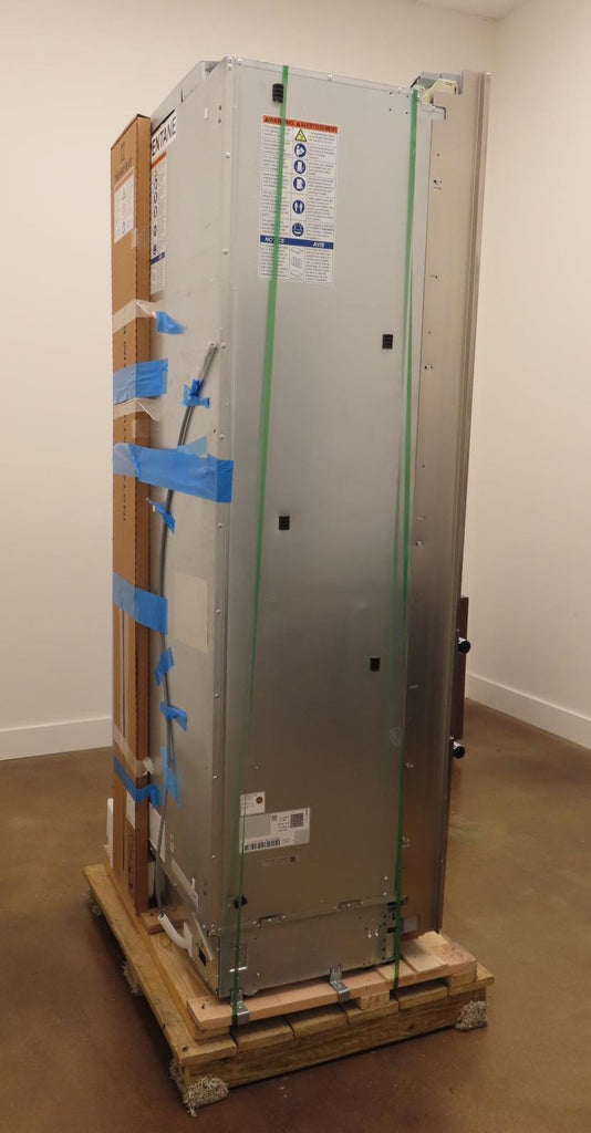 Thermador Freedom Collection T36BT120NS 36" BuiltIn French Door Refrigerator Pic