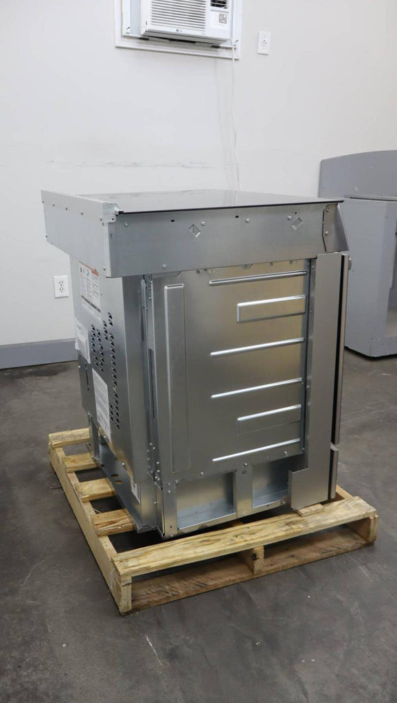 Bosch Benchmark Series 30 Inch SS 4 Elements Slide-In Induction Range HIIP057U