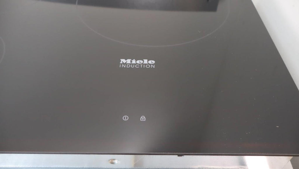 Miele 36" Flush Mounting PowerFlex Induction 5 Cooking Zones Cooktop KM6375
