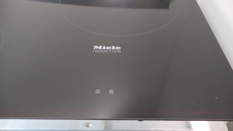 Miele 36" Flush Mounting PowerFlex Induction 5 Cooking Zones Cooktop KM6375