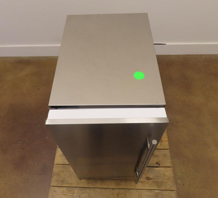 Scotsman Brilliance Series SCCP50MB1SS 15" Undercounter Gourmet Ice Maker