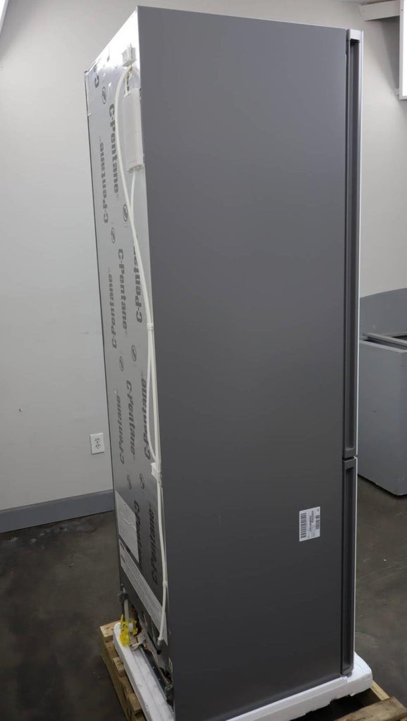 Bosch 800 Series 24" Freestanding Bottom Freezer Smart Refrigerator B24CB80ESW