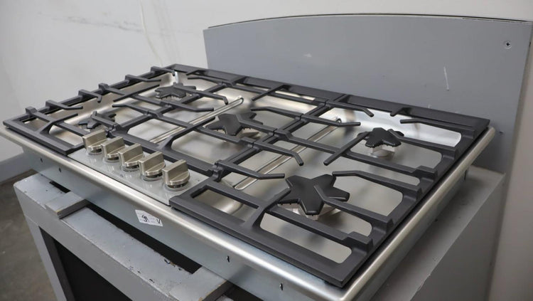 Thermador 36" Masterpiece Series Stainless 5 Sealed Buner Gas Cooktop SGSXP365TS