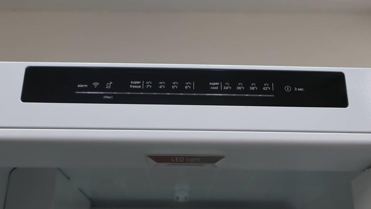 Bosch 24" Freestanding Bottom Freezer 800 Series Smart Refrigerator B24CB80ESS