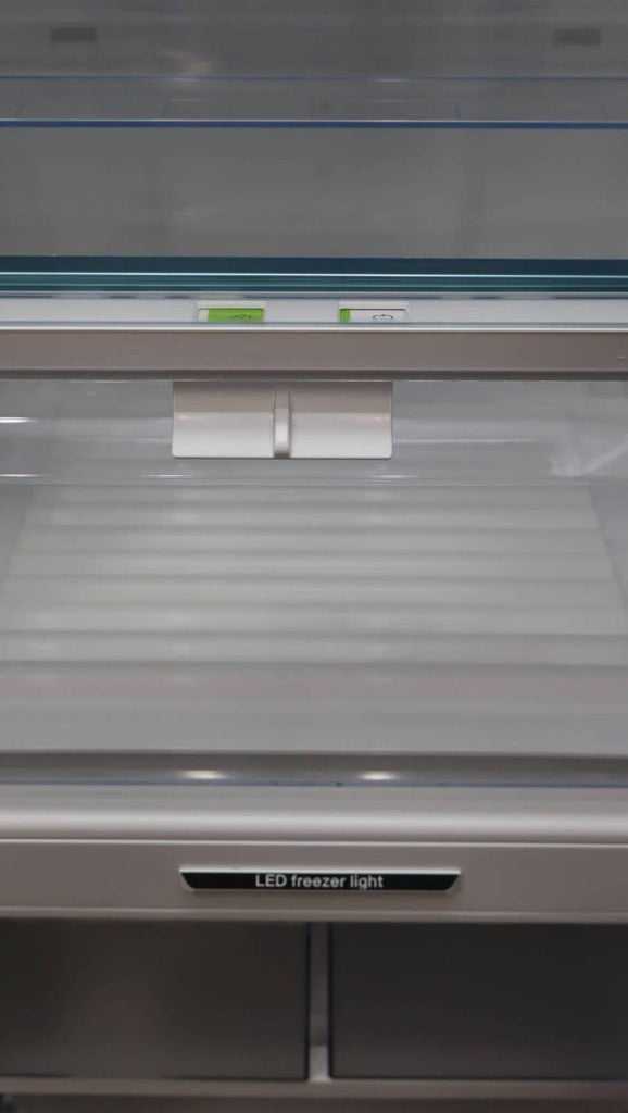 Bosch 24" Freestanding Bottom Freezer 800 Series Smart Refrigerator B24CB80ESS