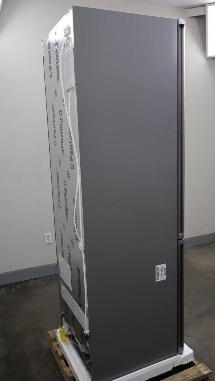 Bosch 24" 800 Series Freestanding Bottom Freezer Smart Refrigerator B24CB80ESS
